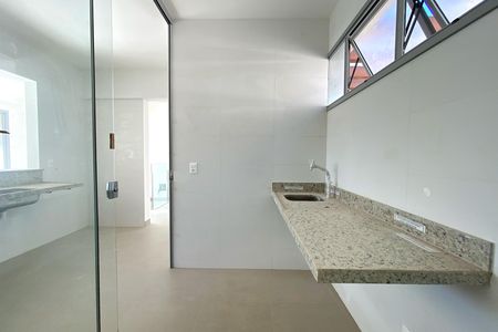 Casa de condomínio à venda com 175m², 3 quartos e 2 vagas Casa de condomínio à venda com 175m², 3 quartos e 2 vagasÁrea de Serviço