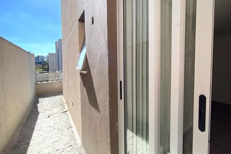 Casa de condomínio à venda com 175m², 3 quartos e 2 vagas Casa de condomínio à venda com 175m², 3 quartos e 2 vagasVaranda dos quartos