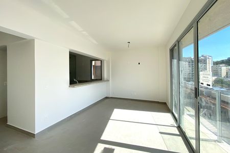 Sala de casa de condomínio à venda com 3 quartos, 175m² em Buritis, Belo Horizonte