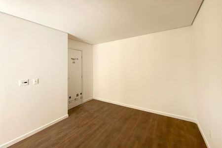 Casa de condomínio à venda com 175m², 3 quartos e 2 vagas Casa de condomínio à venda com 175m², 3 quartos e 2 vagasSuite 1
