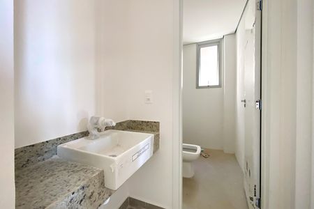 Casa de condomínio à venda com 175m², 3 quartos e 2 vagas Casa de condomínio à venda com 175m², 3 quartos e 2 vagasBanheiro