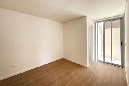 Casa de condomínio à venda com 175m², 3 quartos e 2 vagas Casa de condomínio à venda com 175m², 3 quartos e 2 vagasSuite 1