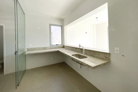 Cozinha de casa de condomínio à venda com 3 quartos, 175m² em Buritis, Belo Horizonte