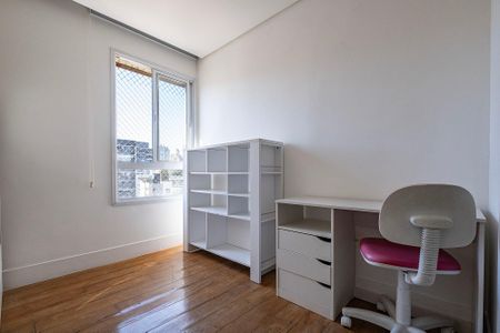 Apartamento para alugar com 80m², 2 quartos e 2 vagas Apartamento para alugar com 80m², 2 quartos e 2 vagasQuarto 2