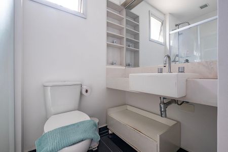 Apartamento para alugar com 80m², 2 quartos e 2 vagas Apartamento para alugar com 80m², 2 quartos e 2 vagasBanheiro