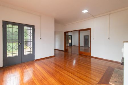 Sala de casa para alugar com 4 quartos, 1000m² em Tristeza, Porto Alegre