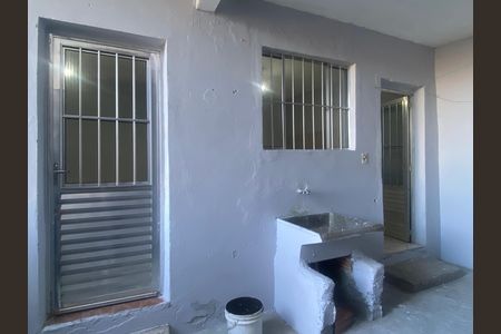 Casa para alugar com 300m², 1 quarto e 1 vagaÁrea de Serviço