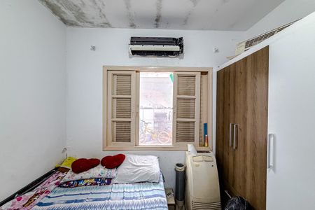 Casa à venda com 245m², 1 quarto e 2 vagas Casa à venda com 245m², 1 quarto e 2 vagasQuarto