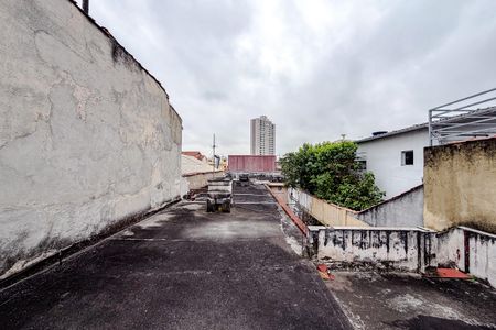 Casa à venda com 245m², 1 quarto e 2 vagas Casa à venda com 245m², 1 quarto e 2 vagasÁrea externa