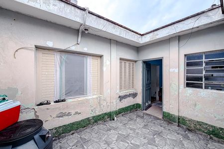 Casa à venda com 245m², 1 quarto e 2 vagas Casa à venda com 245m², 1 quarto e 2 vagasÁrea externa