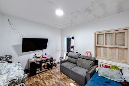 Casa à venda com 245m², 1 quarto e 2 vagas Casa à venda com 245m², 1 quarto e 2 vagasSala