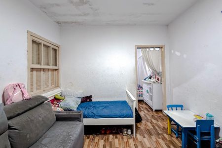 Casa à venda com 245m², 1 quarto e 2 vagas Casa à venda com 245m², 1 quarto e 2 vagasSala