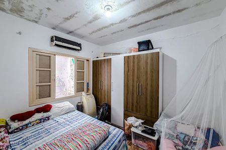 Casa à venda com 245m², 1 quarto e 2 vagas Casa à venda com 245m², 1 quarto e 2 vagasQuarto