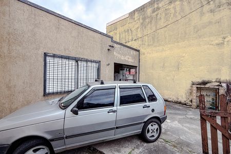 Casa à venda com 245m², 1 quarto e 2 vagas Casa à venda com 245m², 1 quarto e 2 vagasGaragem