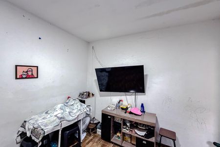 Casa à venda com 245m², 1 quarto e 2 vagas Casa à venda com 245m², 1 quarto e 2 vagasSala