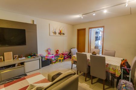 Sala de casa à venda com 3 quartos, 136m² em Renascença, Belo Horizonte