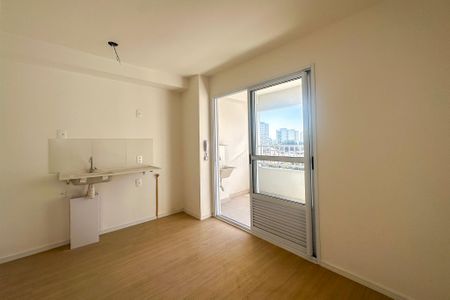 Sala/Cozinha de apartamento à venda com 2 quartos, 36m² em Vila Dom Pedro I, São Paulo