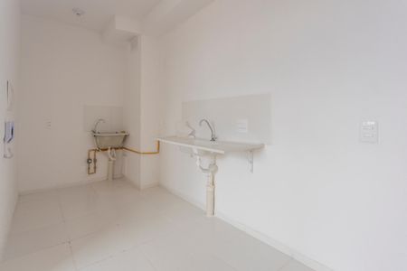 Cozinha de apartamento para alugar com 2 quartos, 34m² em Veleiros, São Paulo