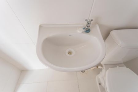 Banheiro de apartamento para alugar com 2 quartos, 34m² em Veleiros, São Paulo