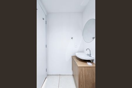 Apartamento para alugar com 46m², 2 quartos e sem vaga Apartamento para alugar com 46m², 2 quartos e sem vagaBanheiro