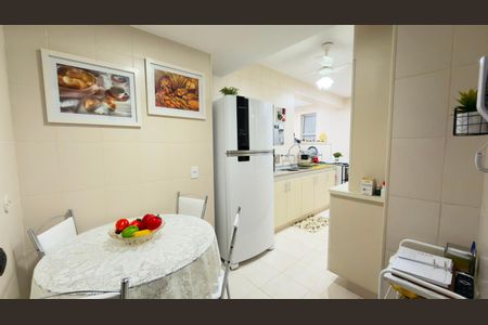 Apartamento à venda com 130m², 3 quartos e 1 vaga Apartamento à venda com 130m², 3 quartos e 1 vagaCozinha