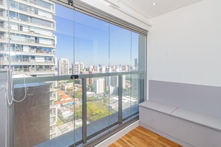 Varanda de kitnet/studio para alugar com 1 quarto, 32m² em Santo Amaro, São Paulo