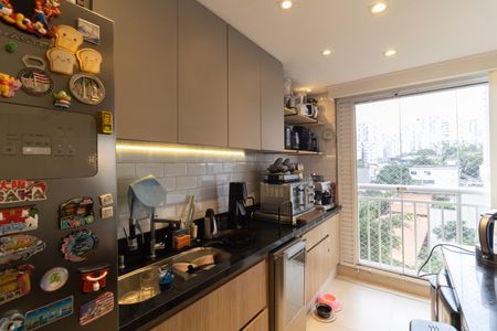 Apartamento à venda com 93m², 2 quartos e 2 vagas Apartamento à venda com 93m², 2 quartos e 2 vagasCozinha