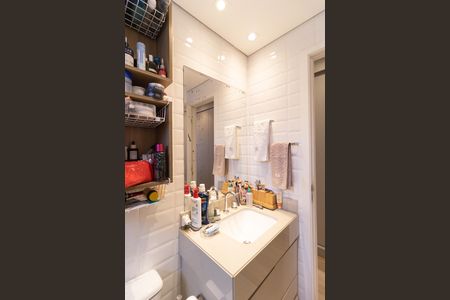 Apartamento à venda com 93m², 2 quartos e 2 vagas Apartamento à venda com 93m², 2 quartos e 2 vagasBanheiro da Suíte 1