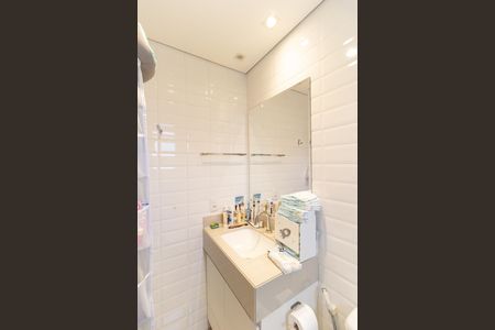 Apartamento à venda com 93m², 2 quartos e 2 vagas Apartamento à venda com 93m², 2 quartos e 2 vagasBanheiro da Suíte 2