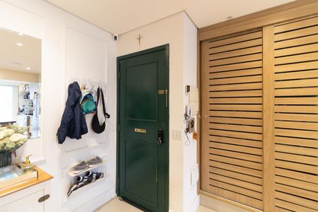 Apartamento à venda com 93m², 2 quartos e 2 vagas Apartamento à venda com 93m², 2 quartos e 2 vagasEntrada
