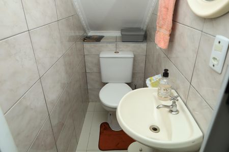Casa para alugar com 200m², 2 quartos e 2 vagasBanheiro 2