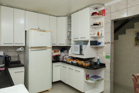 Casa para alugar com 200m², 2 quartos e 2 vagasCozinha