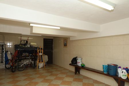 Casa para alugar com 200m², 2 quartos e 2 vagasÁrea de Serviço