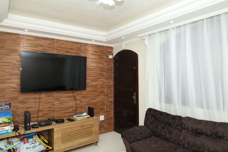Sala de casa para alugar com 2 quartos, 200m² em Cidade Líder, São Paulo