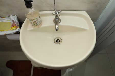 Casa para alugar com 200m², 2 quartos e 2 vagasBanheiro 2