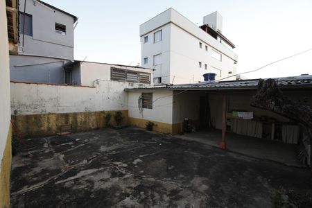 Quintal de casa à venda com 3 quartos, 195m² em Prado, Belo Horizonte