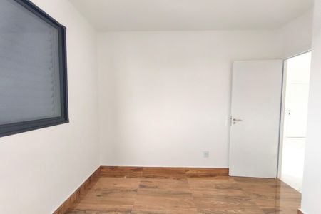 Quarto 2 de apartamento para alugar com 2 quartos, 42m² em Jardim Ipaussurama, Campinas