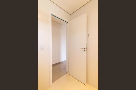 Apartamento para alugar com 63m², 2 quartos e 1 vaga Apartamento para alugar com 63m², 2 quartos e 1 vagaBanheiro da Suíte