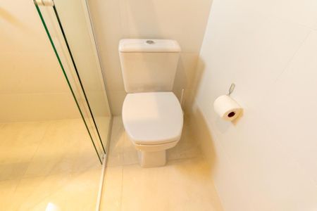 Apartamento para alugar com 63m², 2 quartos e 1 vaga Apartamento para alugar com 63m², 2 quartos e 1 vagaBanheiro da Suíte