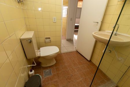 BANHEIRO de apartamento para alugar com 1 quarto, 37m² em Vila Itapura, Campinas