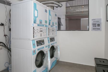Studio para alugar com 25m², 1 quarto e sem vaga Studio para alugar com 25m², 1 quarto e sem vagaLavanderia