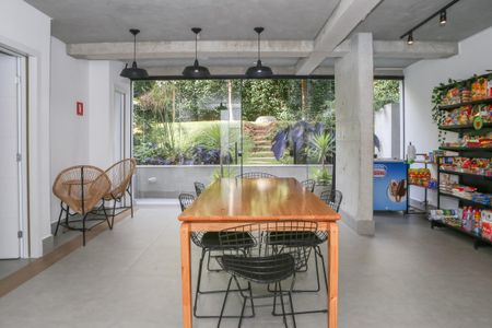 Studio para alugar com 25m², 1 quarto e sem vaga Studio para alugar com 25m², 1 quarto e sem vagaÁrea comum - Salão de festas