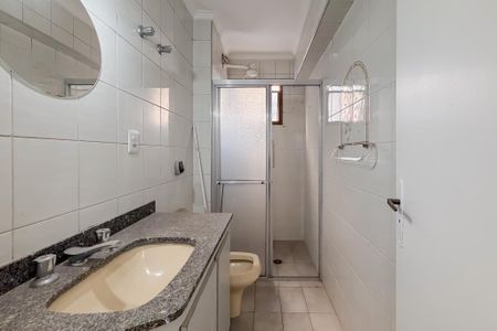 Apartamento à venda com 84m², 3 quartos e 2 vagas Apartamento à venda com 84m², 3 quartos e 2 vagasBanheiro Corredor