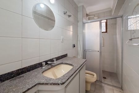 Apartamento à venda com 84m², 3 quartos e 2 vagas Apartamento à venda com 84m², 3 quartos e 2 vagasBanheiro Corredor