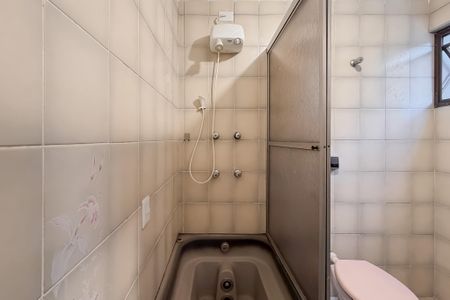 Apartamento à venda com 84m², 3 quartos e 2 vagas Apartamento à venda com 84m², 3 quartos e 2 vagasBanheiro da Suíte
