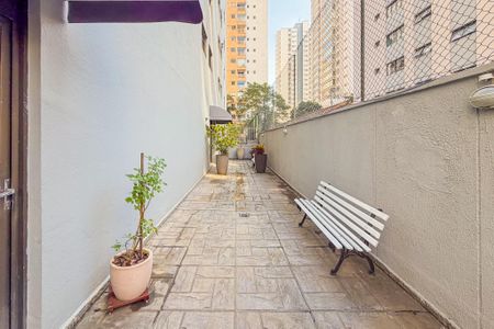 Apartamento à venda com 84m², 3 quartos e 2 vagas Apartamento à venda com 84m², 3 quartos e 2 vagasÁrea Externa