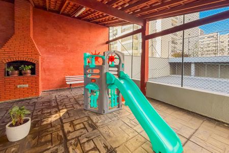 Apartamento à venda com 84m², 3 quartos e 2 vagas Apartamento à venda com 84m², 3 quartos e 2 vagasChurrasqueira