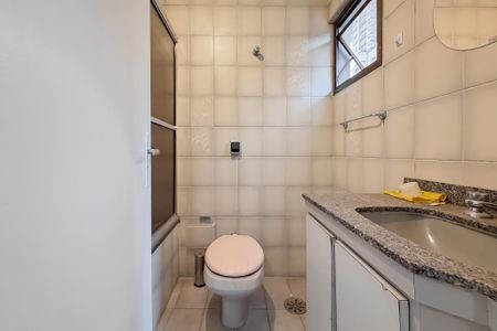 Apartamento à venda com 84m², 3 quartos e 2 vagas Apartamento à venda com 84m², 3 quartos e 2 vagasBanheiro da Suíte