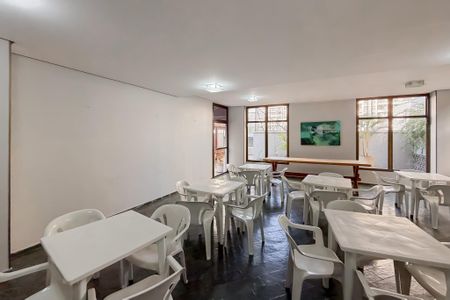 Apartamento à venda com 84m², 3 quartos e 2 vagas Apartamento à venda com 84m², 3 quartos e 2 vagasSalão de Festas