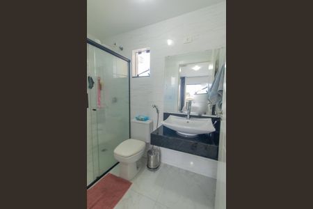 Casa à venda com 360m², 3 quartos e 2 vagas Casa à venda com 360m², 3 quartos e 2 vagasBanheiro da Suite 1